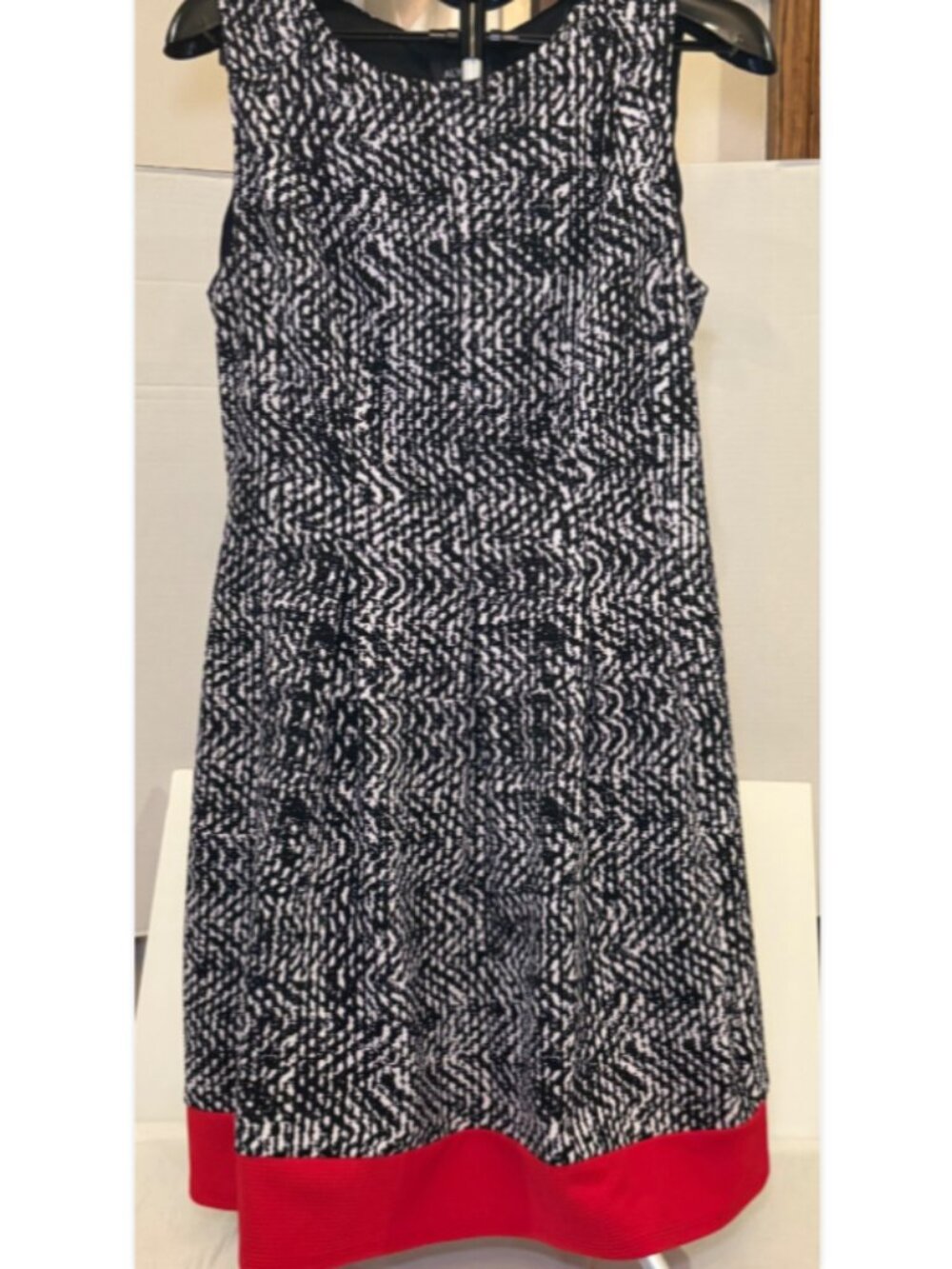Alyx 14 Fit & Flare Black & White Pleated Dress Sleeveless Red Hem Party